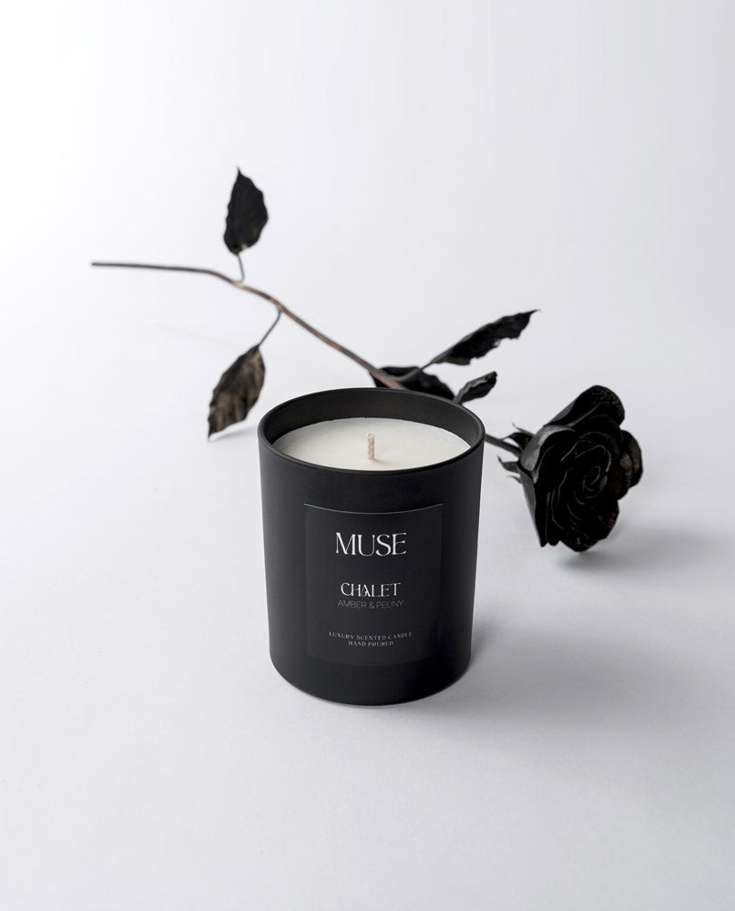 Chalet Luxury Candle - AMBER & PEONY - 300ml - Muse Body Shape Boutique