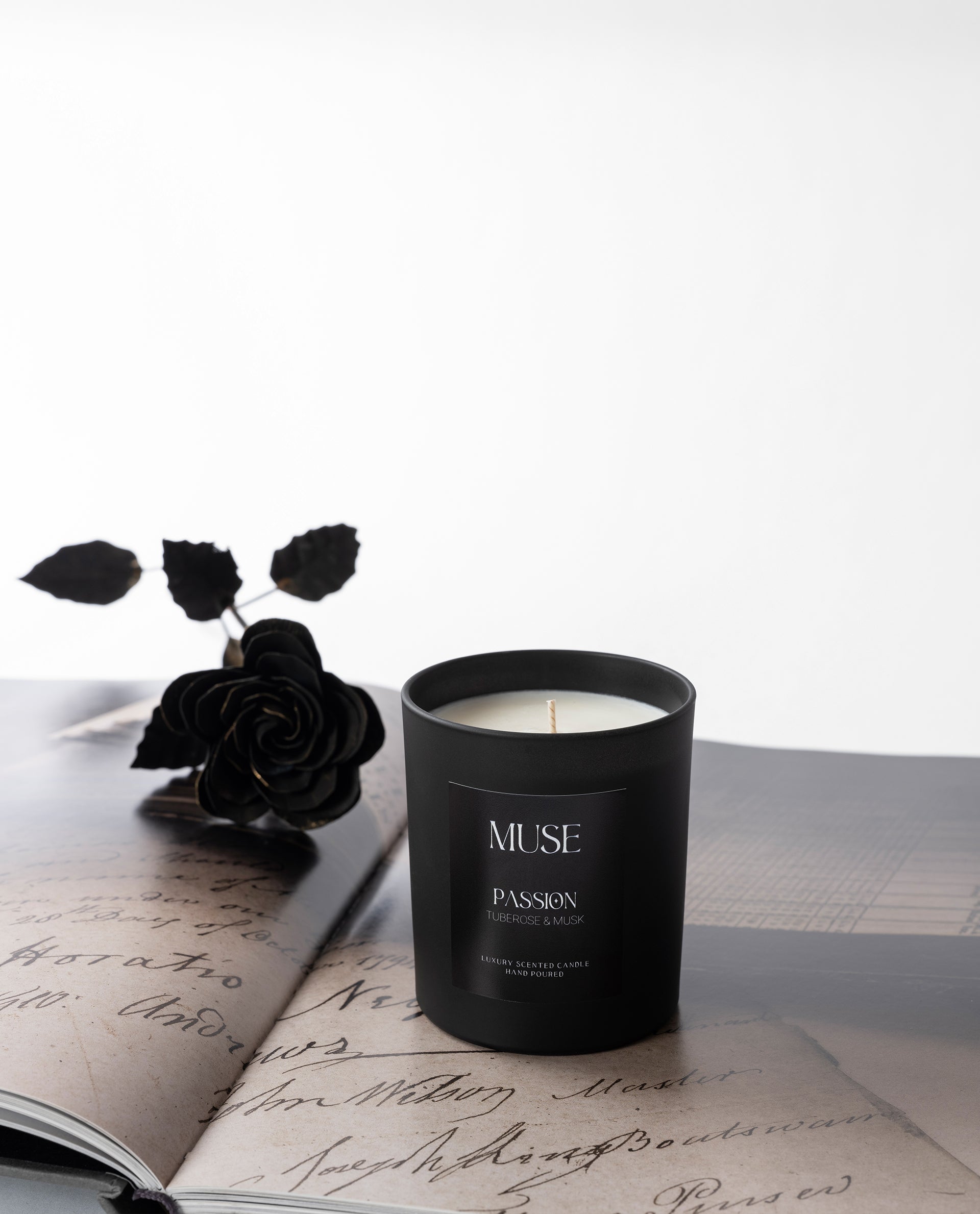 Passion Luxury Candle - TUBEROSE & MUSK - 300ml - Muse Body Shape Boutique