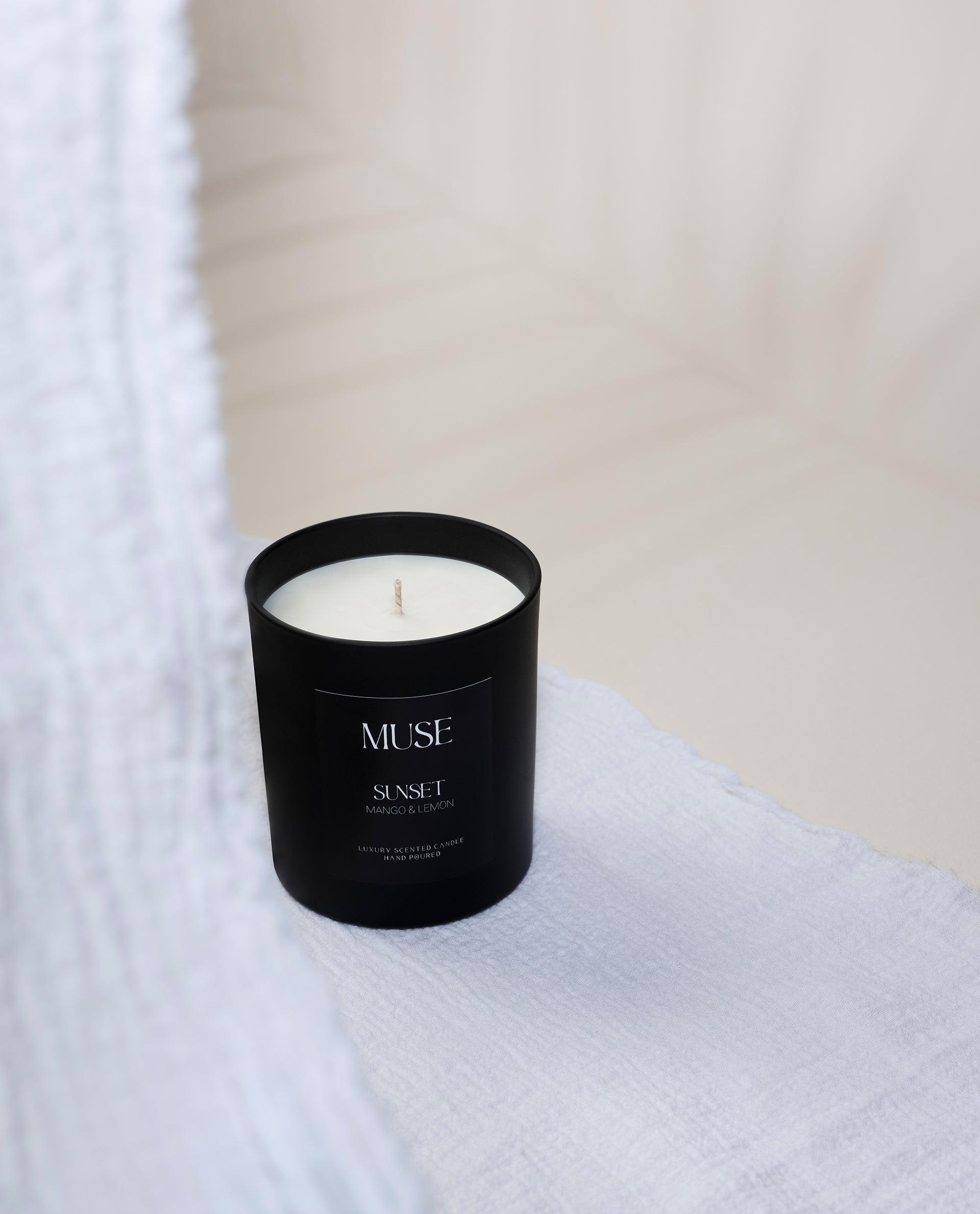 Sunset Luxury Candle - MANGO & LEMON - 300ml - Muse Body Shape Boutique